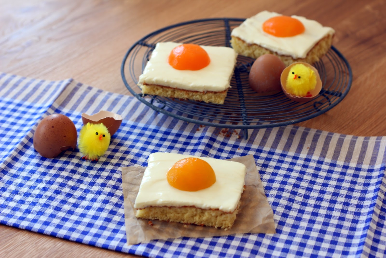 süßer Spiegelei Kuchen zu Ostern - Fashion Kitchen