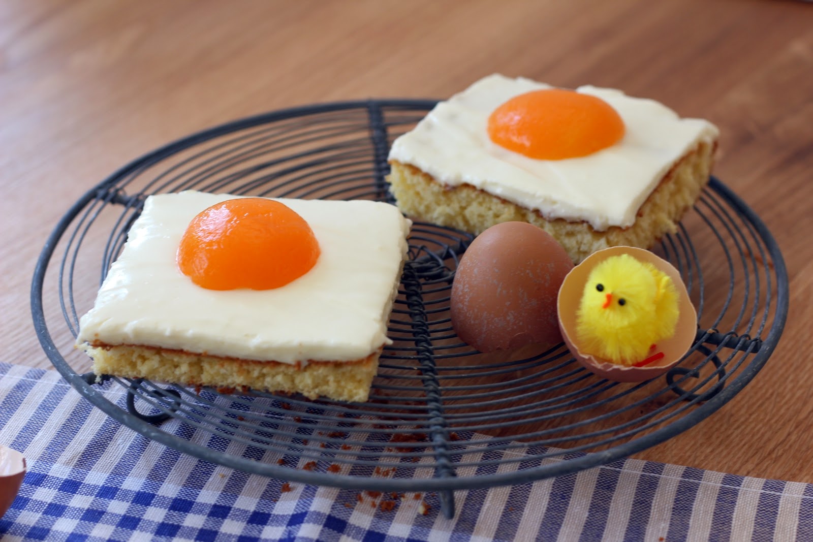 süßer Spiegelei Kuchen zu Ostern - Fashion Kitchen