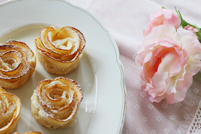 Ein Strauß Blätterteig Rosen zum Muttertag