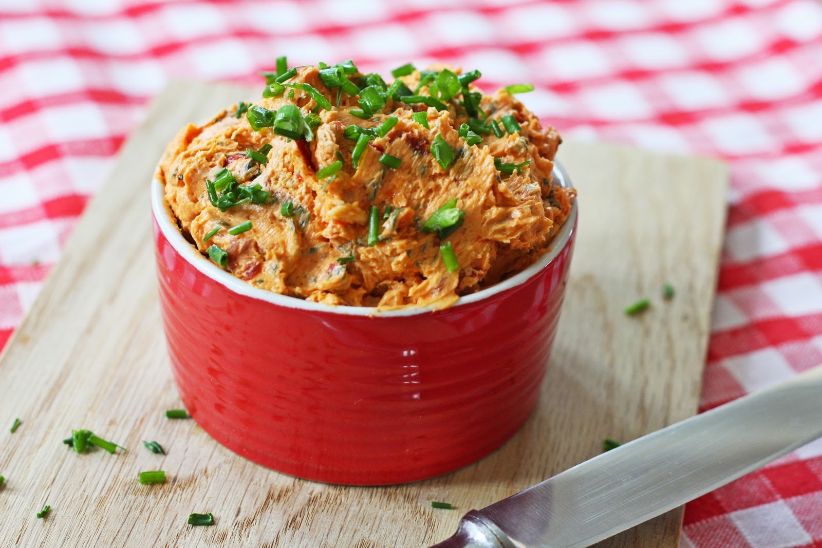 Würzige Tomatenbutter - lecker und schnell gemacht - Fashion Kitchen