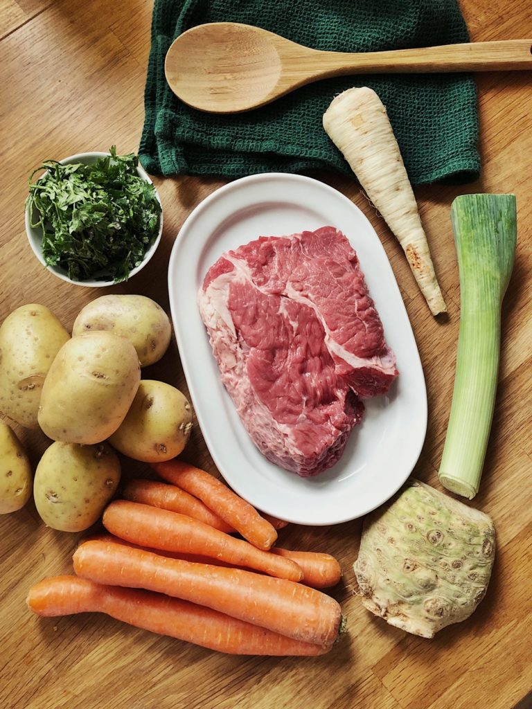 Gemüsesuppe mit Rindfleisch &amp; Grießnockerl - Fashion Kitchen