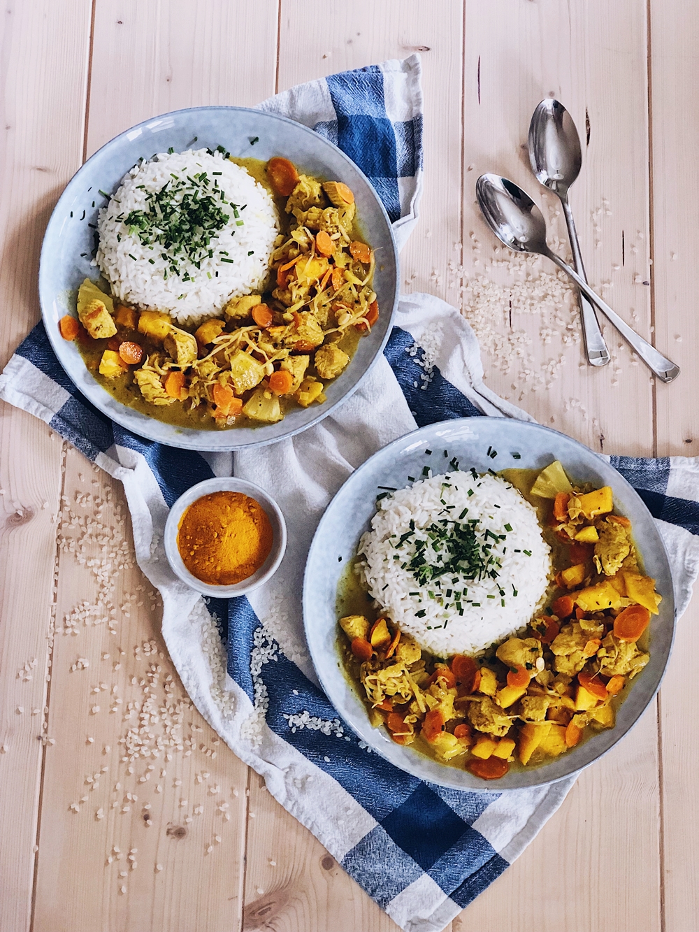 fruchtig scharfe Puten Curry mit Mango, Ananas, Karotten &amp; Reis ...