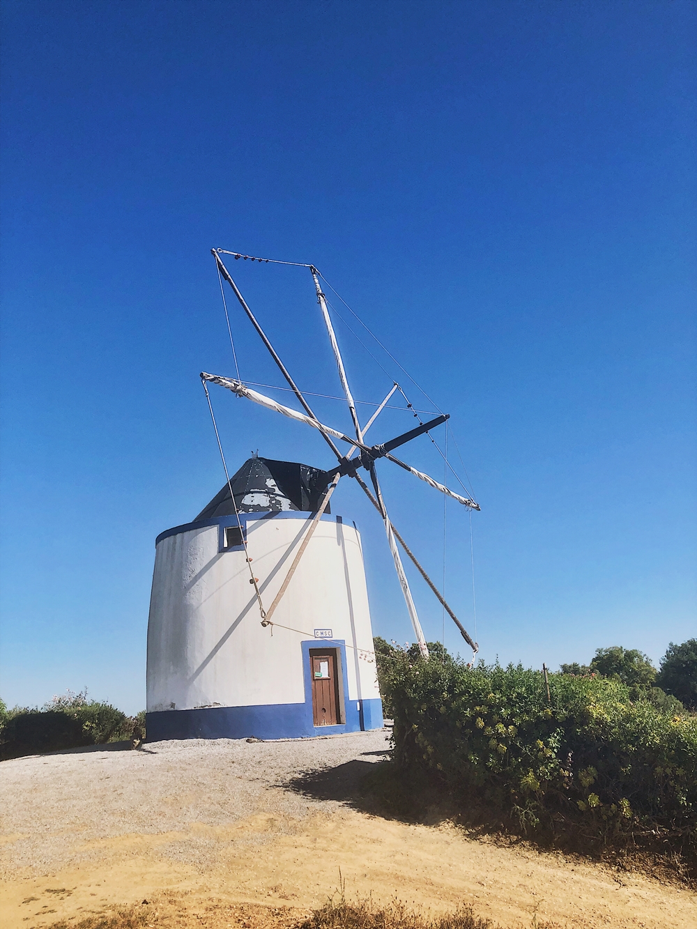 Roadtrip durch Portugal-fashionkitchen-windmühle-santiago do cacém