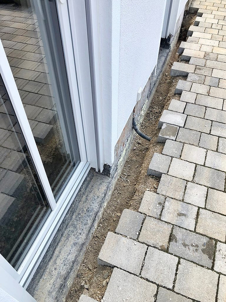 Wir bauen ein Haus-das ist doch alles ein schlechter Witz-pfusch am bau-außenputz-fassade-garten-fashionkitchenshome-hausbau-hausbaublog-haus-garten-sockelputz