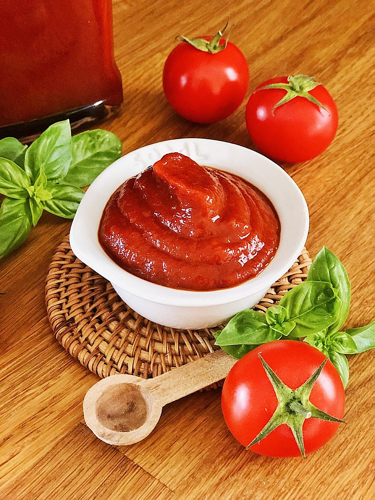 Tomaten Ketchup selber machen-einkochen-tomatos-ketchup-fashionkitchenkocht-selbstgemacht-grundrezept-ketchup wenig zucker_