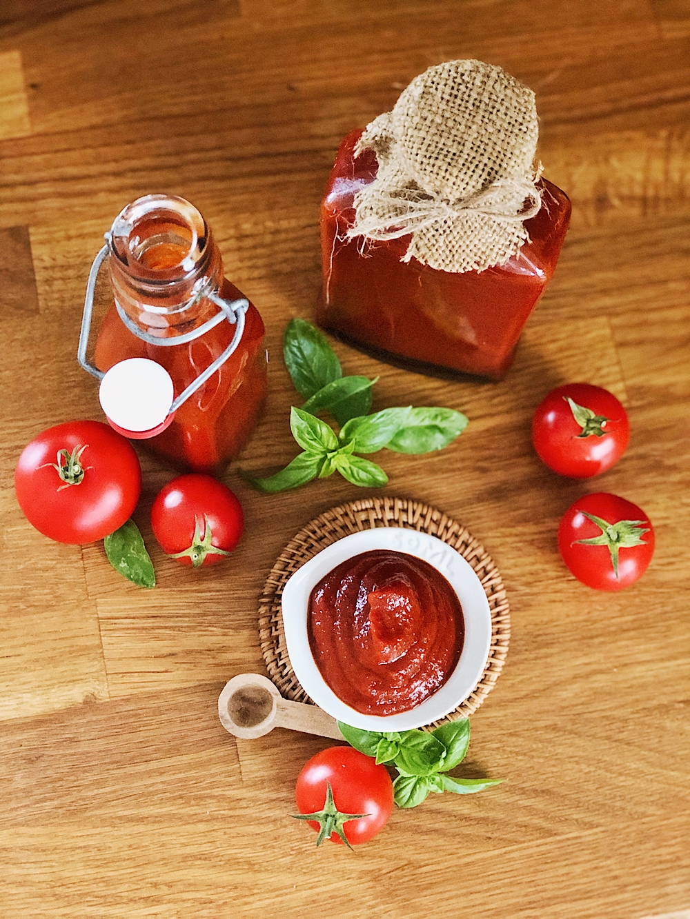 Elegantes Tomatenketchup Selber Machen Fotos