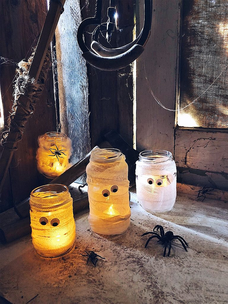 Halloween DIY - Mumien und Spinnennetz Windlichter