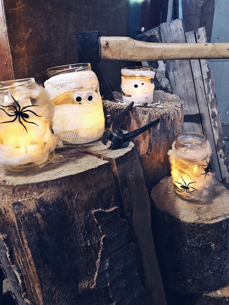 Halloween DIY - Mumien und Spinnennetz Windlichter