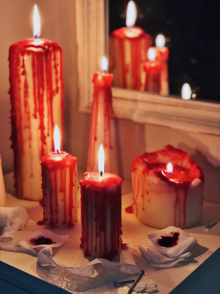 Halloween Blutkerze 10x5 cm blutige Deko Tropfkerzen Stumpenkerze Kerze mit Blut 