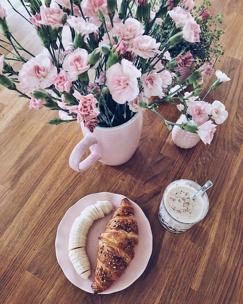 fLife Update September 2019 fashionkitchen  rühstück breakfast flowers interior flatlay