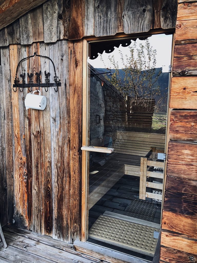 Chalet Bergdorf Priesteregg, Ausflug nach Hirschbichl Berchtesgaden, E-Bike Tour zur Riedlspitz, Mama Thresl & Huwi's Alm in Leogang - Österreich