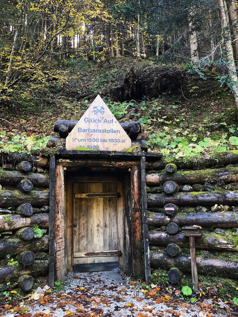 Holzhotel Forsthofalm, Asitz Panoramaweg & Schaubergwerk in Leogang - Österreich