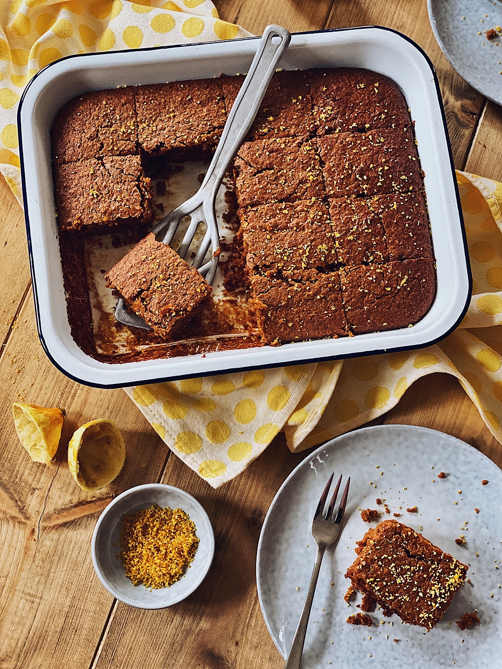 Schoko-Kürbis Brownies mit Kokos und Zitrone - Fashion Kitchen