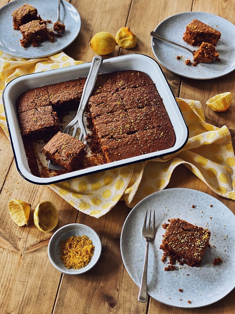 Schoko-Kürbis Brownies mit Kokos und Zitrone