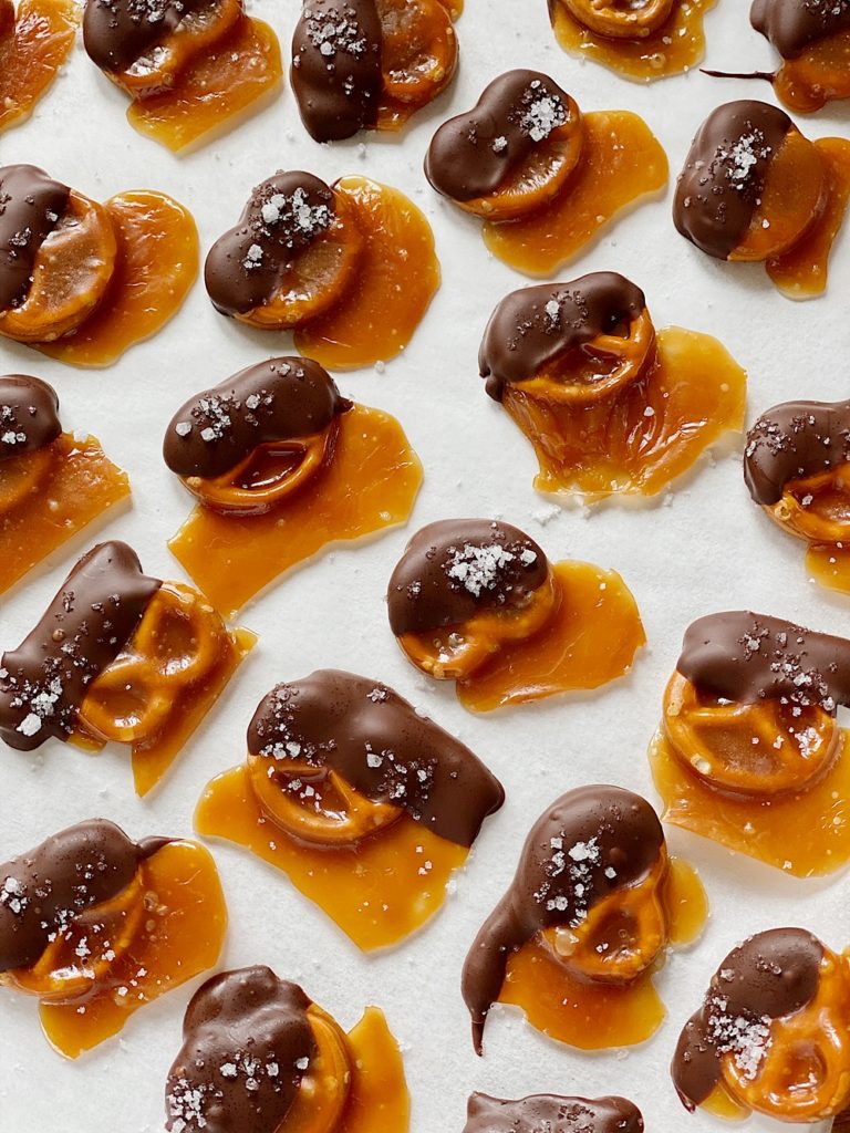 Schoko-Karamell-Brezeln zum Valentinstag - Fashion Kitchen Schoko-Karamell-Brezeln zum Valentinstag - Fashion Kitchen