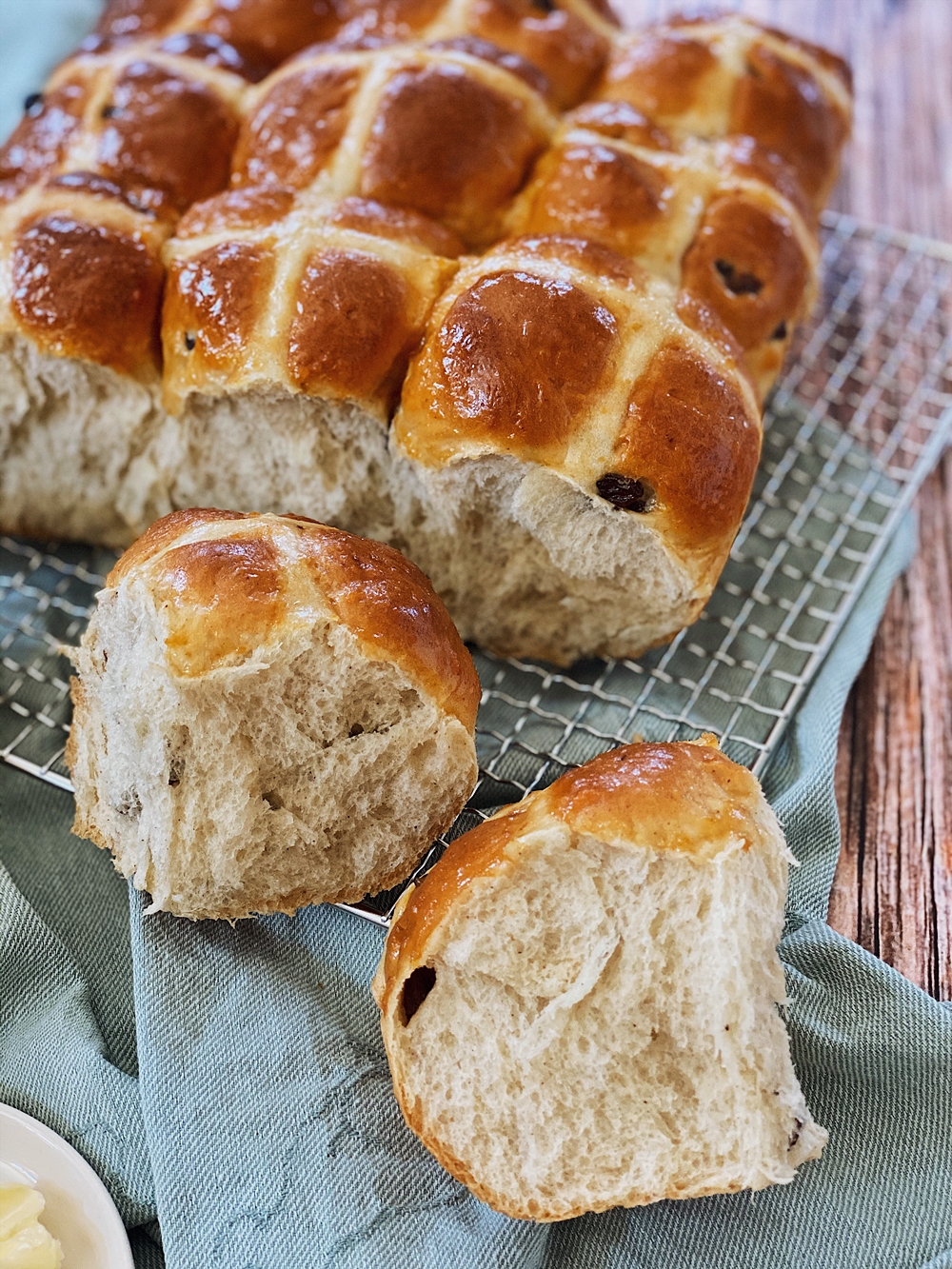 Hot Cross Buns Zu Ostern Heisse Kreuz Brotchen Fashion Kitchen Rezepte Essen Und Trinken Lebensmittel 