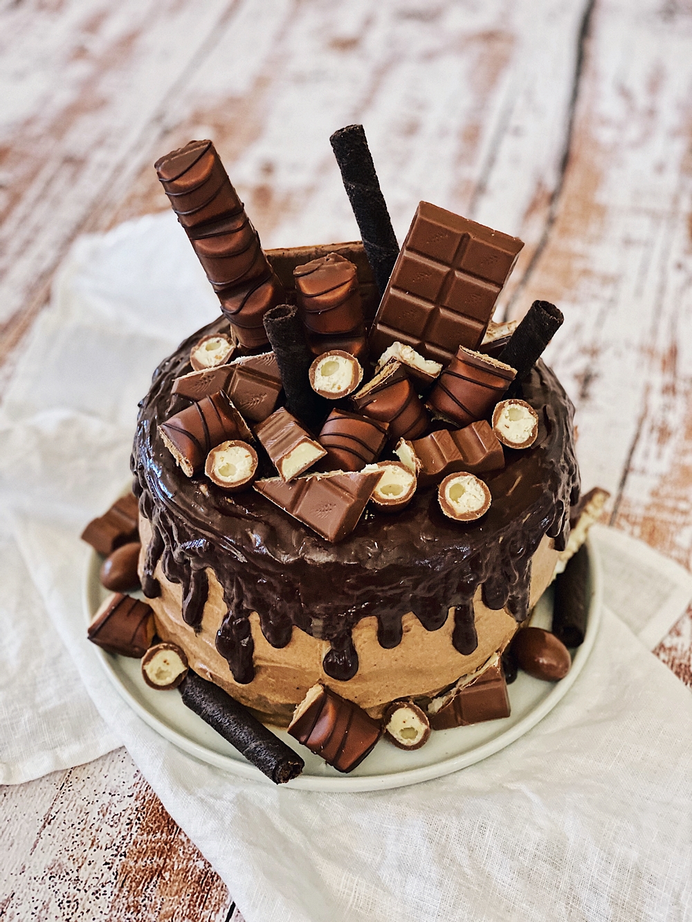 Kinder Schokolade Torte Triple Chocolate Drip Cake Fashion Kitchen