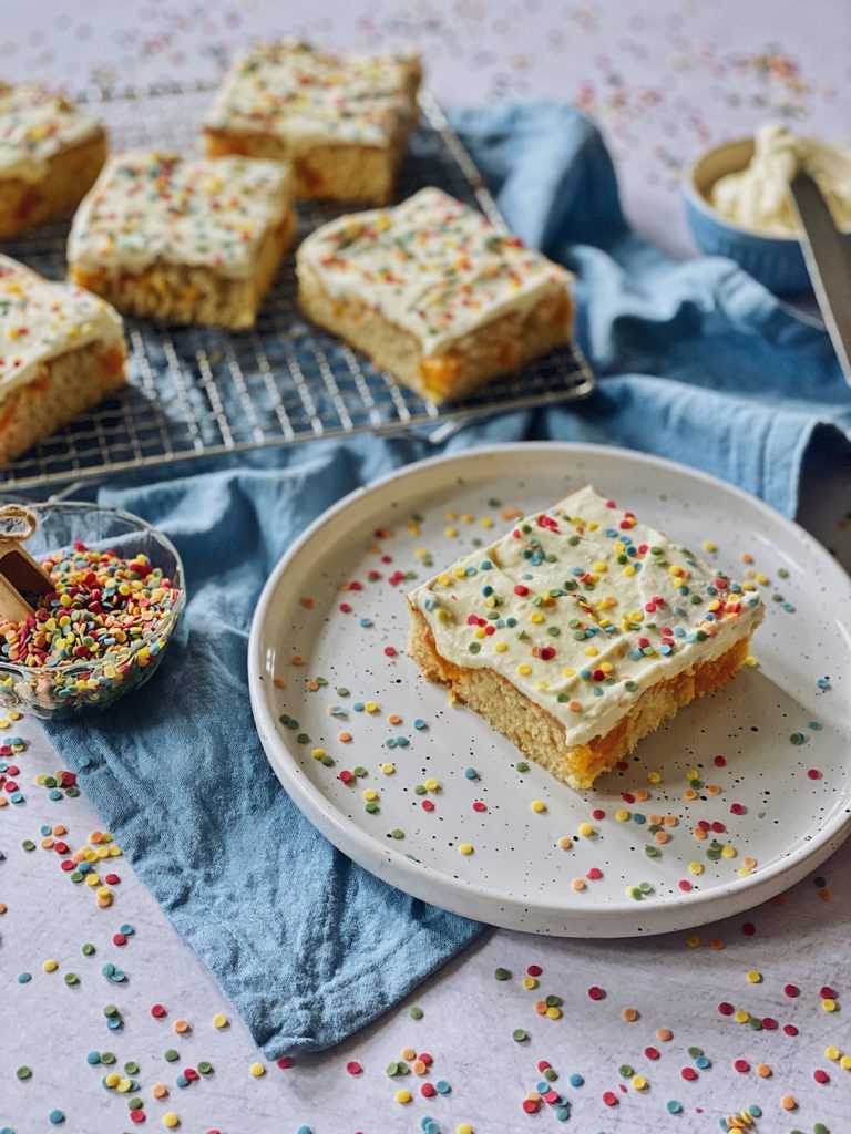 Konfetti Kuchen - Funfetti Cake