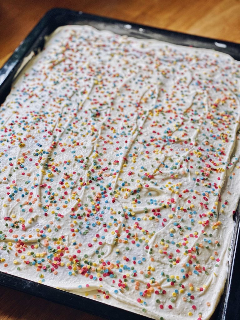 Konfetti Kuchen - Funfetti Cake