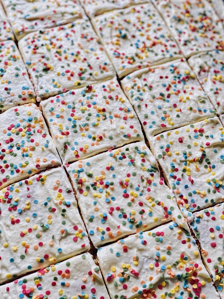 Konfetti Kuchen - Funfetti Cake