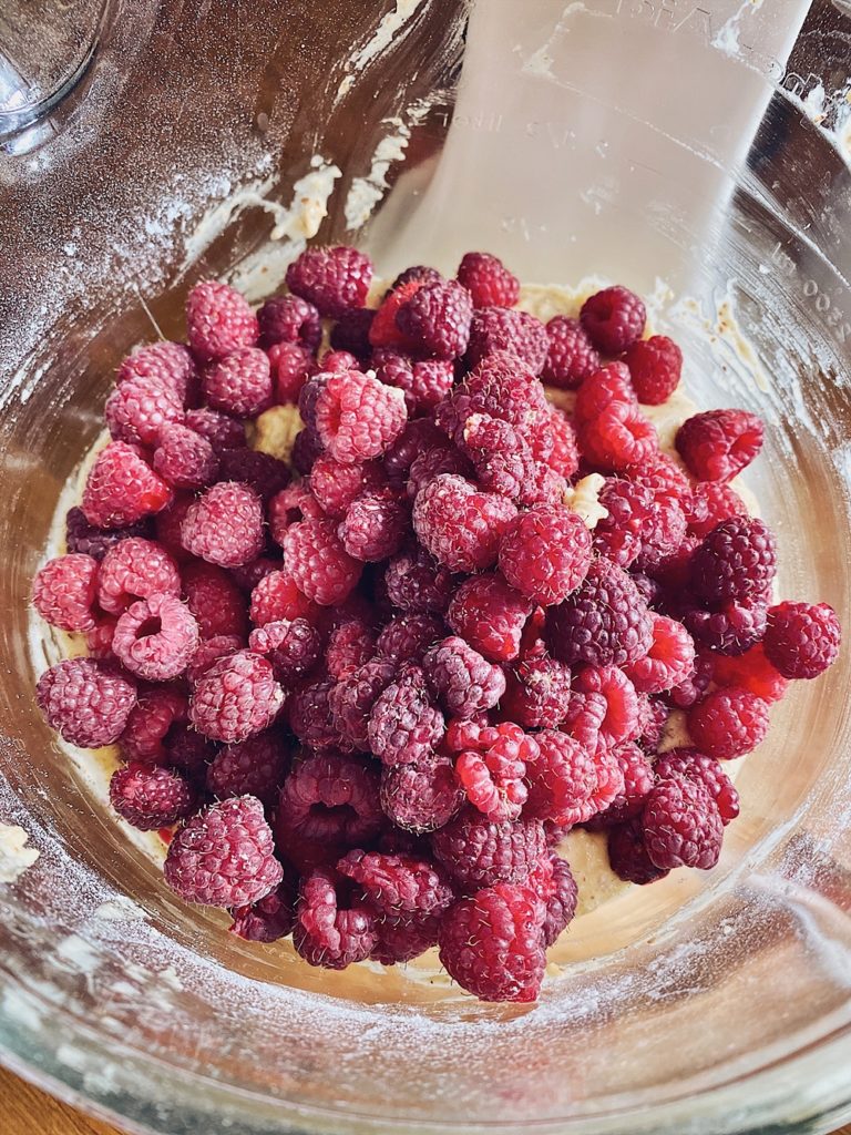 Himbeer-Mandelkuchen mit Schokoladen-Ganach