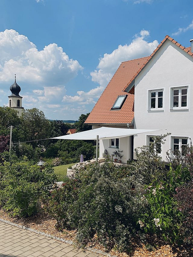Sonnensegel im Garten Material, Aufbau, Befestigung und alle