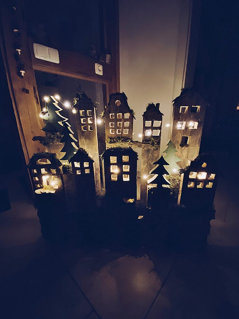 DIY - weihnachtliches Paletten Winterdorf